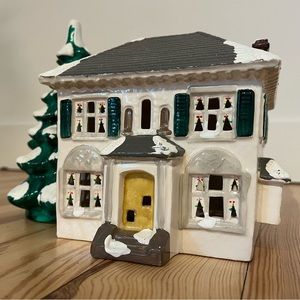 Snow Village "River Road House" Department 56 Model 5010-5